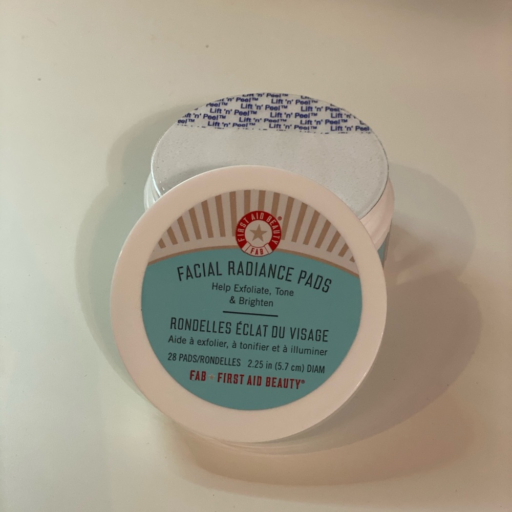Facial radiance pads